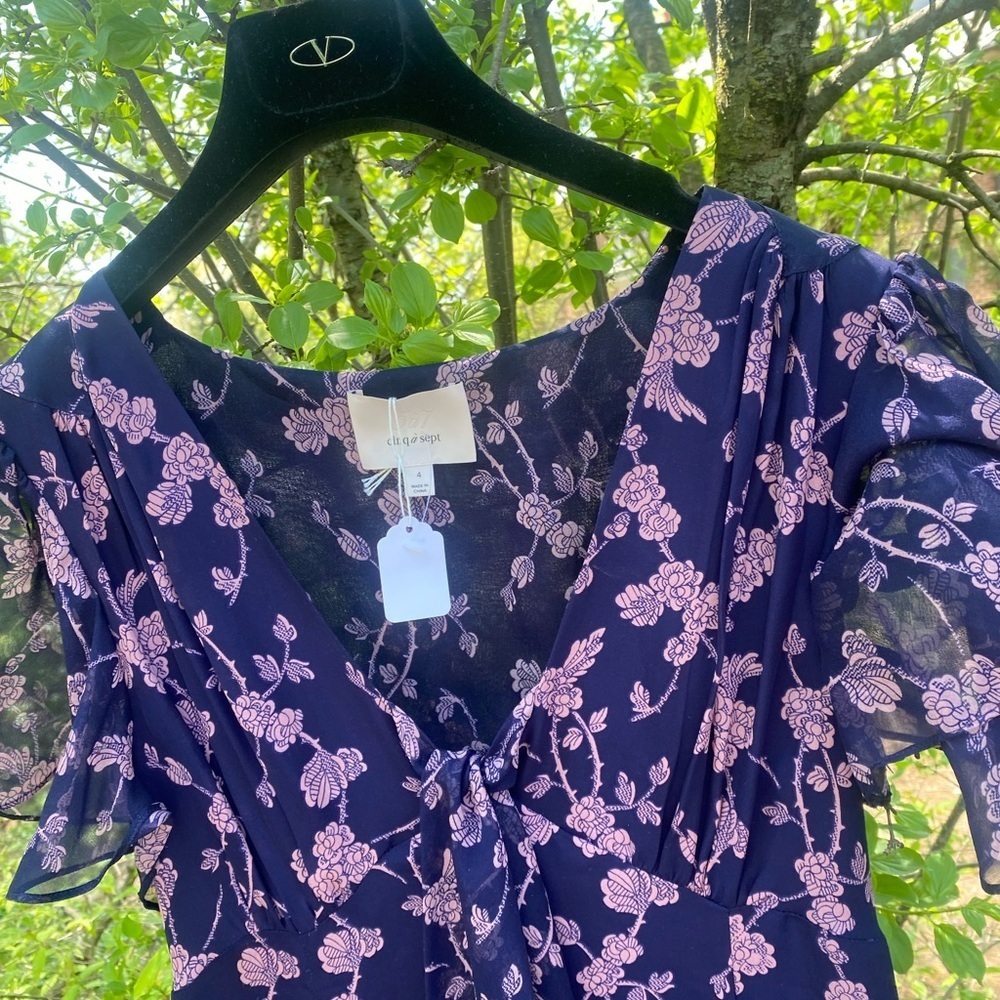 Cinq A SEPT Navy Silk Floral Mini Dress Swingy Handkerchief Flare Hem - Picture 4 of 7
